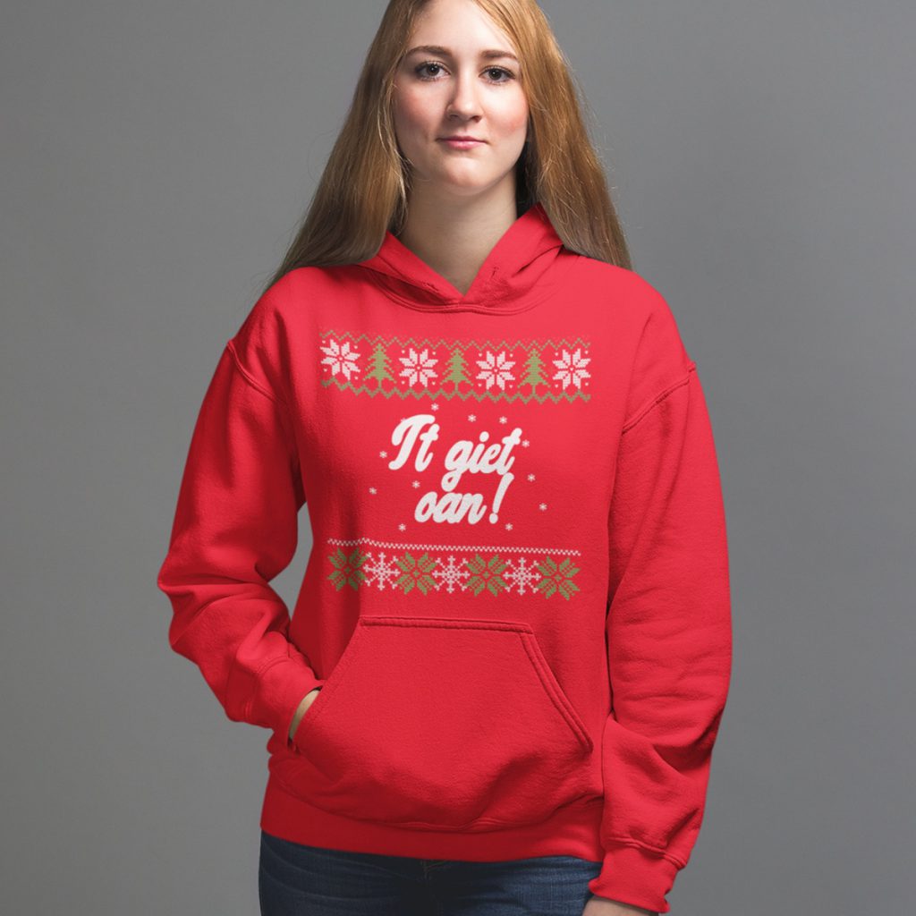 Friese Kerst Hoodie Rood It Giet Oan 2